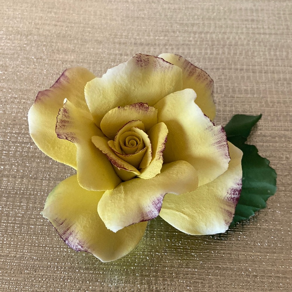 Vintage DEA Capodimonte Yellow Rose Hand Made in Italy